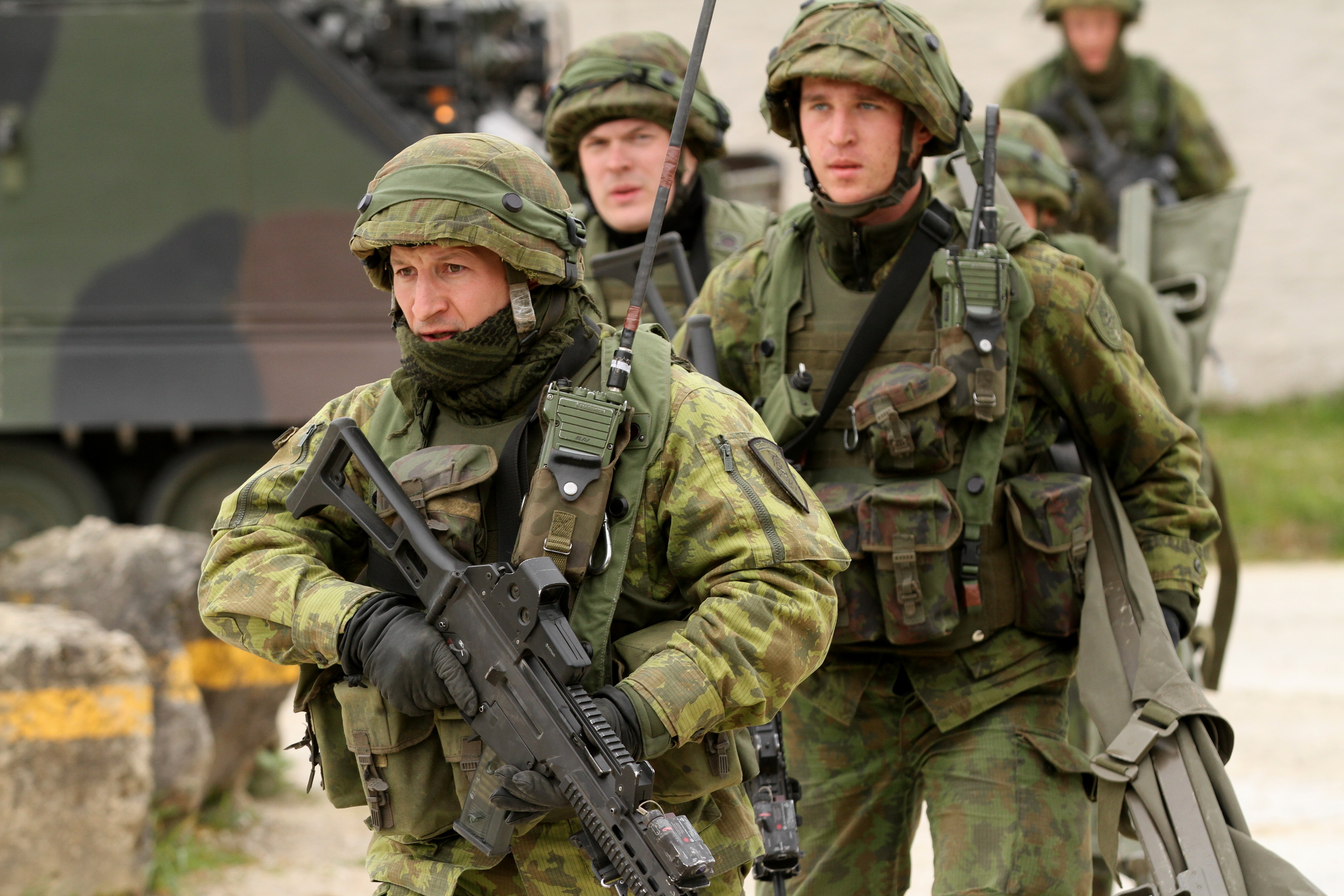 lithuanian_soldiers_at_combined_resolve_ii_281425631671529